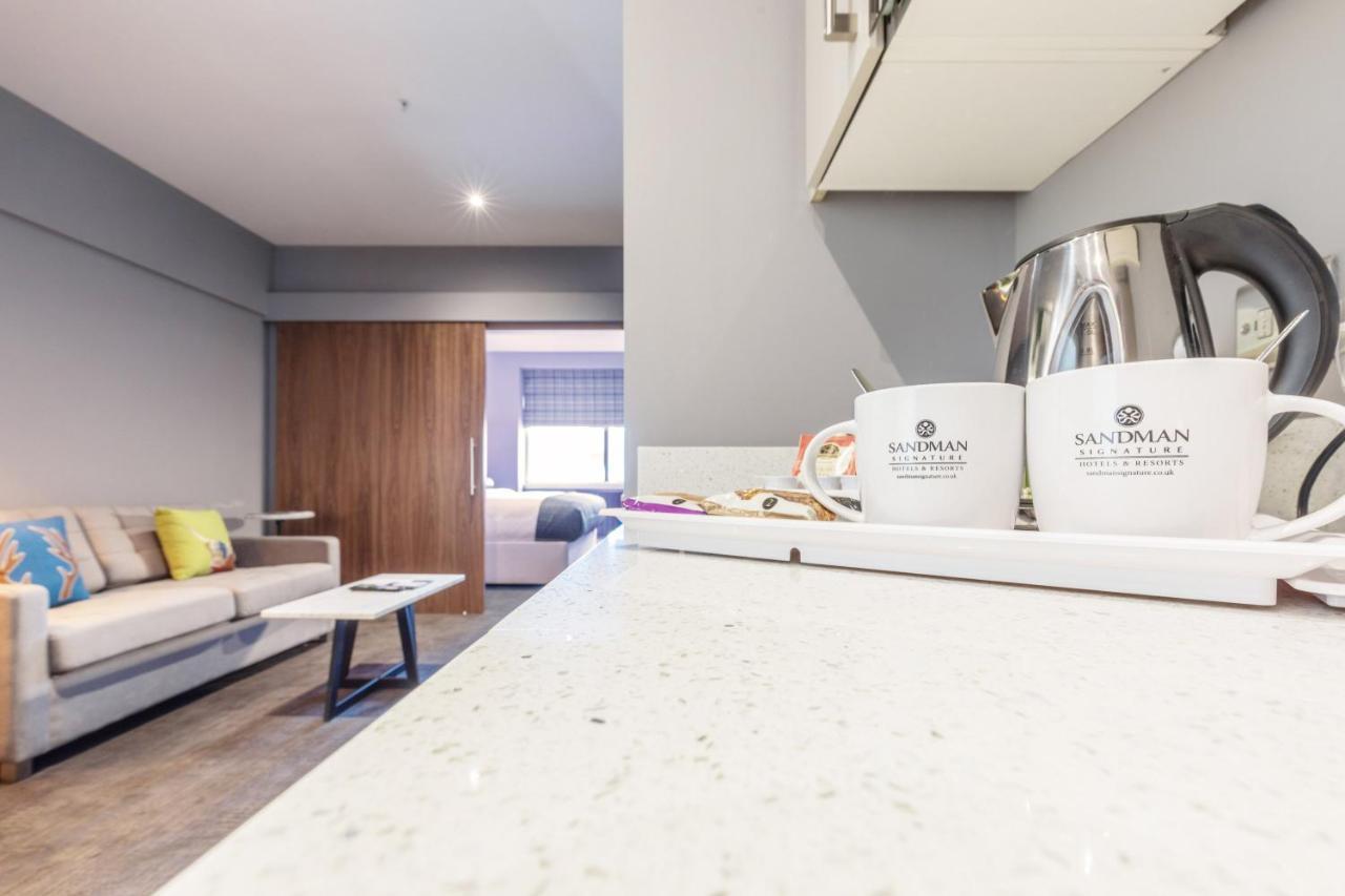 Sandman Signature Aberdeen Hotel & Spa ภายนอก รูปภาพ